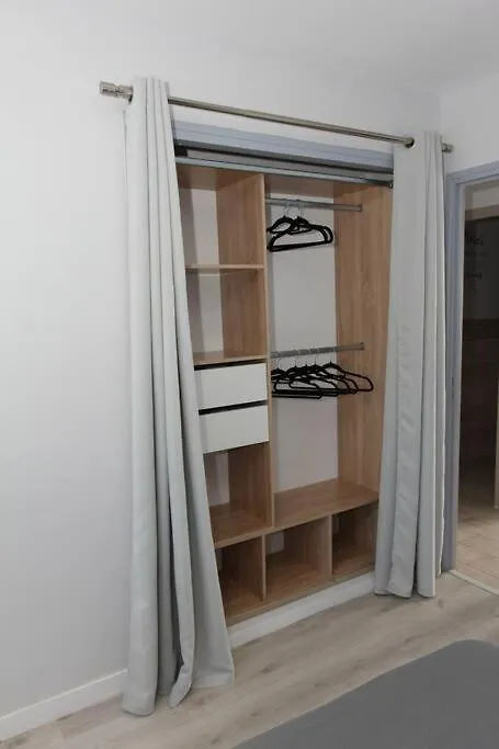 Maison Climatisee Avec Parking Montauban 0*,  France